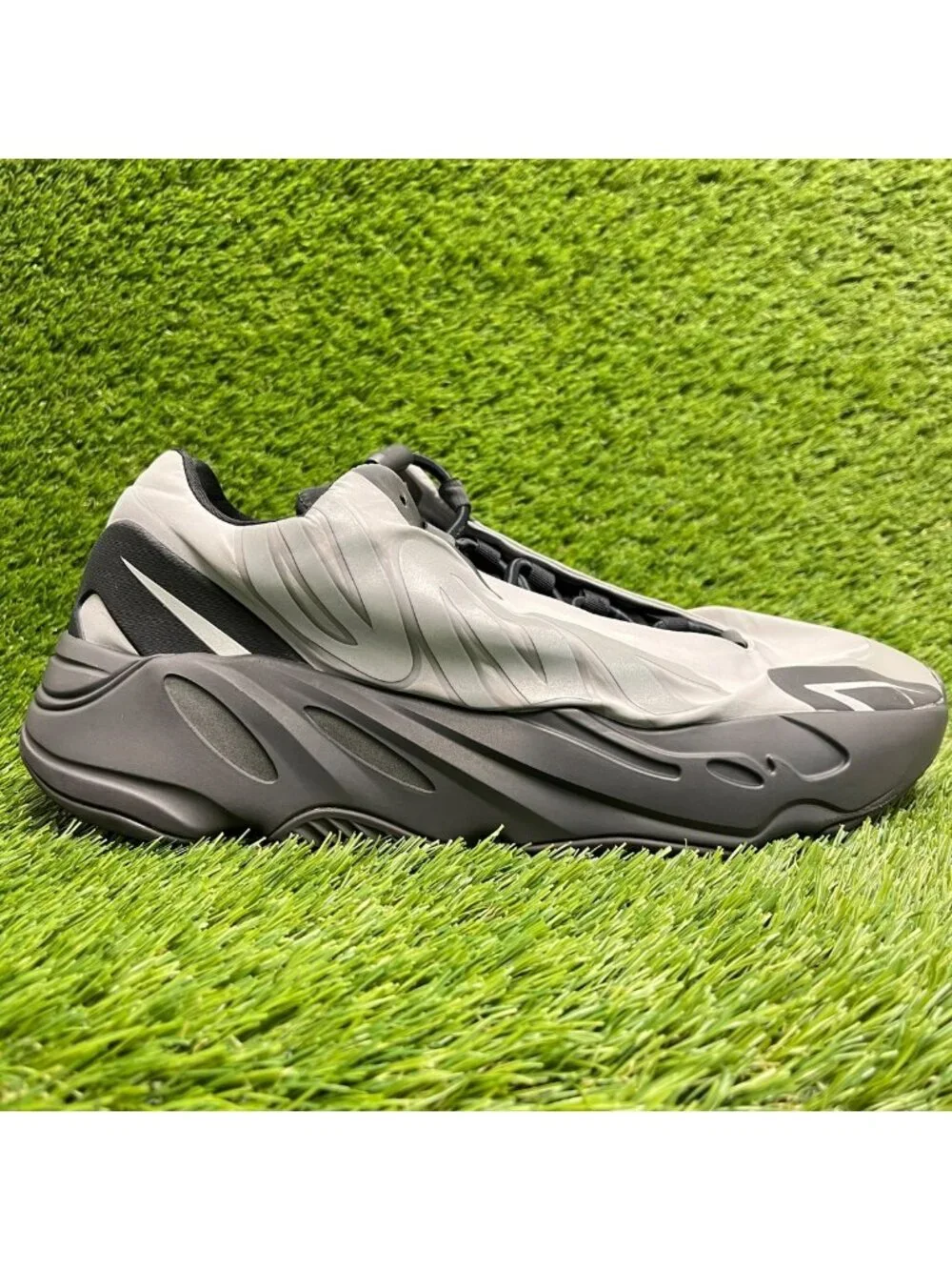 Adidas Yeezy Boost 700 MNVN Mens Size 11.5 Gray Athletic Running Shoes Sneakers